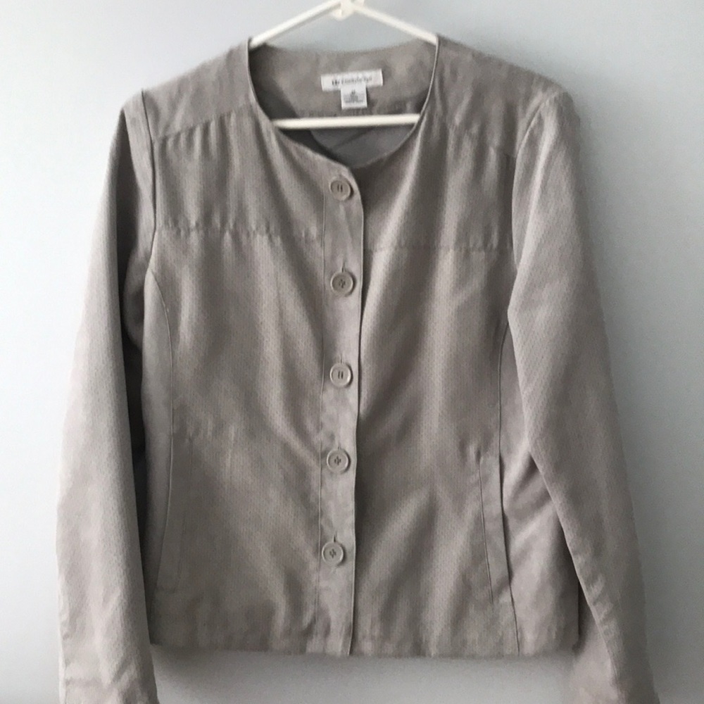 Gray lightweight jacket